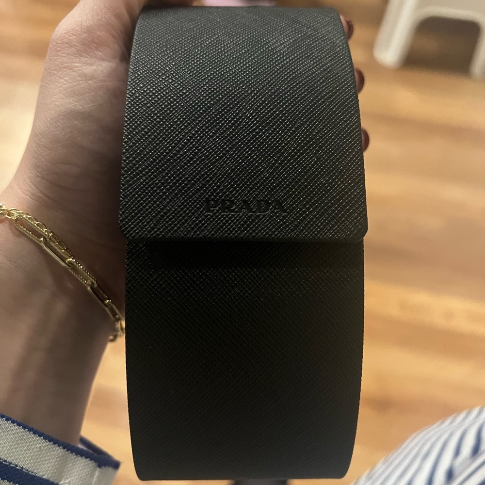 Never worn new Prada Tortoise Shell Sunglasses NWT - image 5